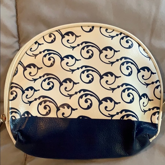 Vintage make up bag - Picture 2 of 3
